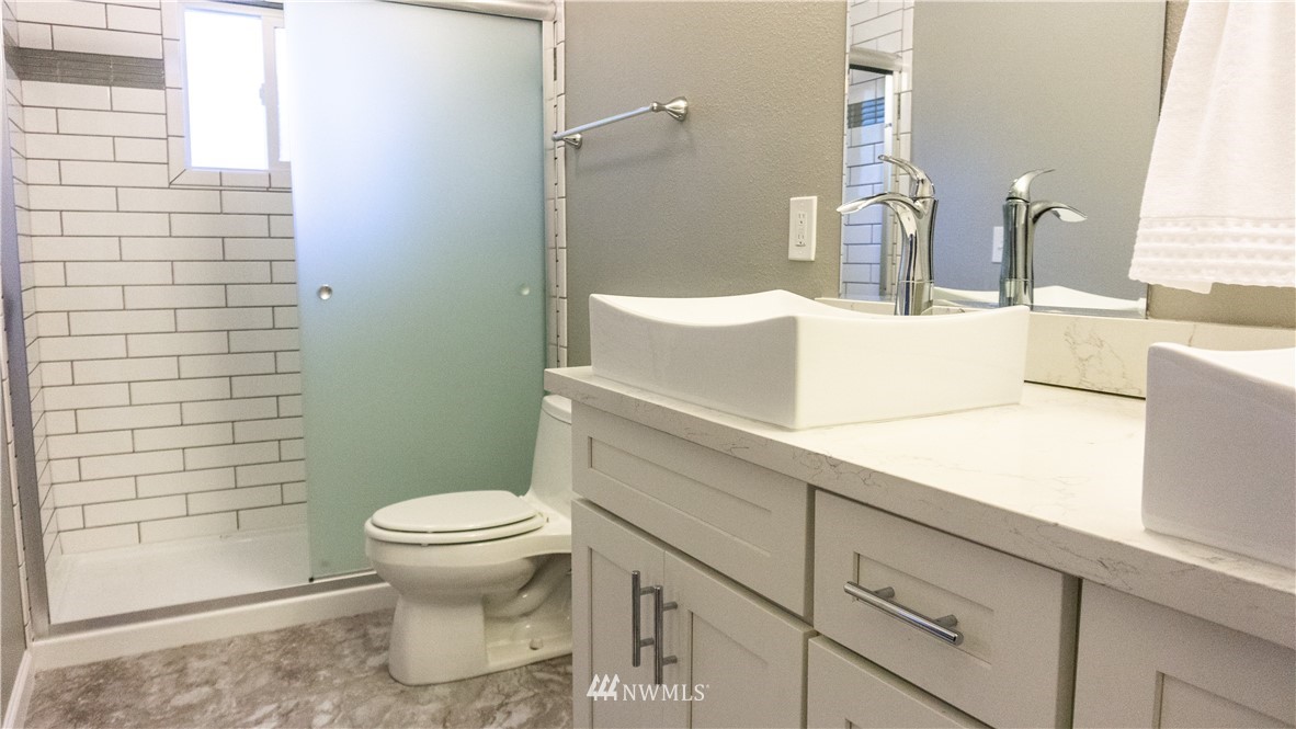 17400 158th Avenue Southeast Renton, WA 98058 - Photo 11 of 20 Gallery Image 11