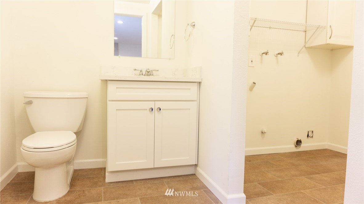 17400 158th Avenue Southeast Renton, WA 98058 - Photo 16 of 20 Gallery Image 16