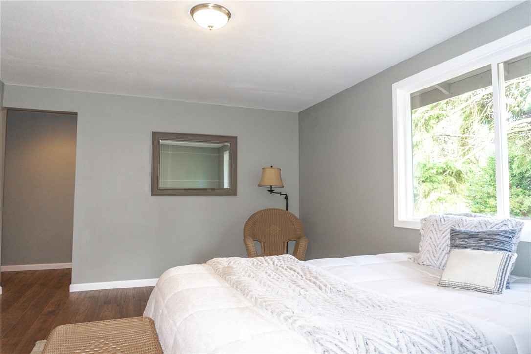17400 158th Avenue Southeast Renton, WA 98058 - Photo 8 of 20 Gallery Image 8