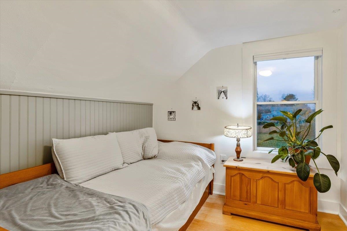 44 Edward Street St. Albans, VT 05478 - Photo 31 of 48