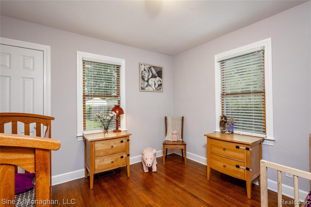 1308 Hampton Road Grosse Pointe, MI 48236 - Photo 18 of 36