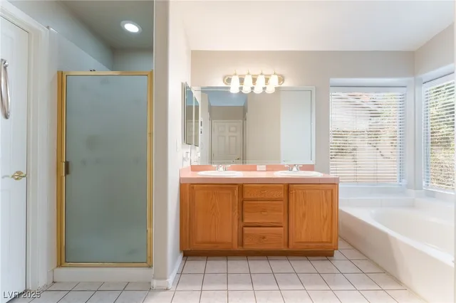 $2,650 | 8220 Desert Beach Drive, Las Vegas, NV 89128