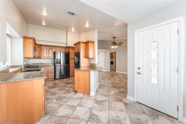 $2,650 | 8220 Desert Beach Drive, Las Vegas, NV 89128