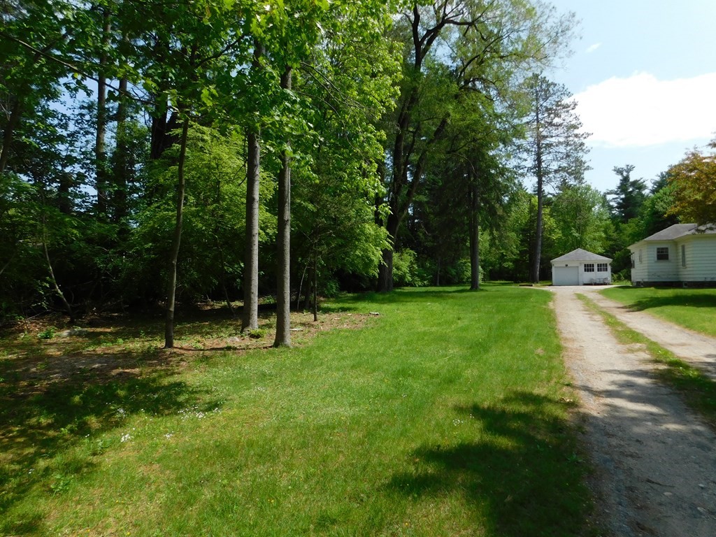 225 Rockingham Road Londonderry, NH 03053 - Photo 2 of 28 Gallery Image 2
