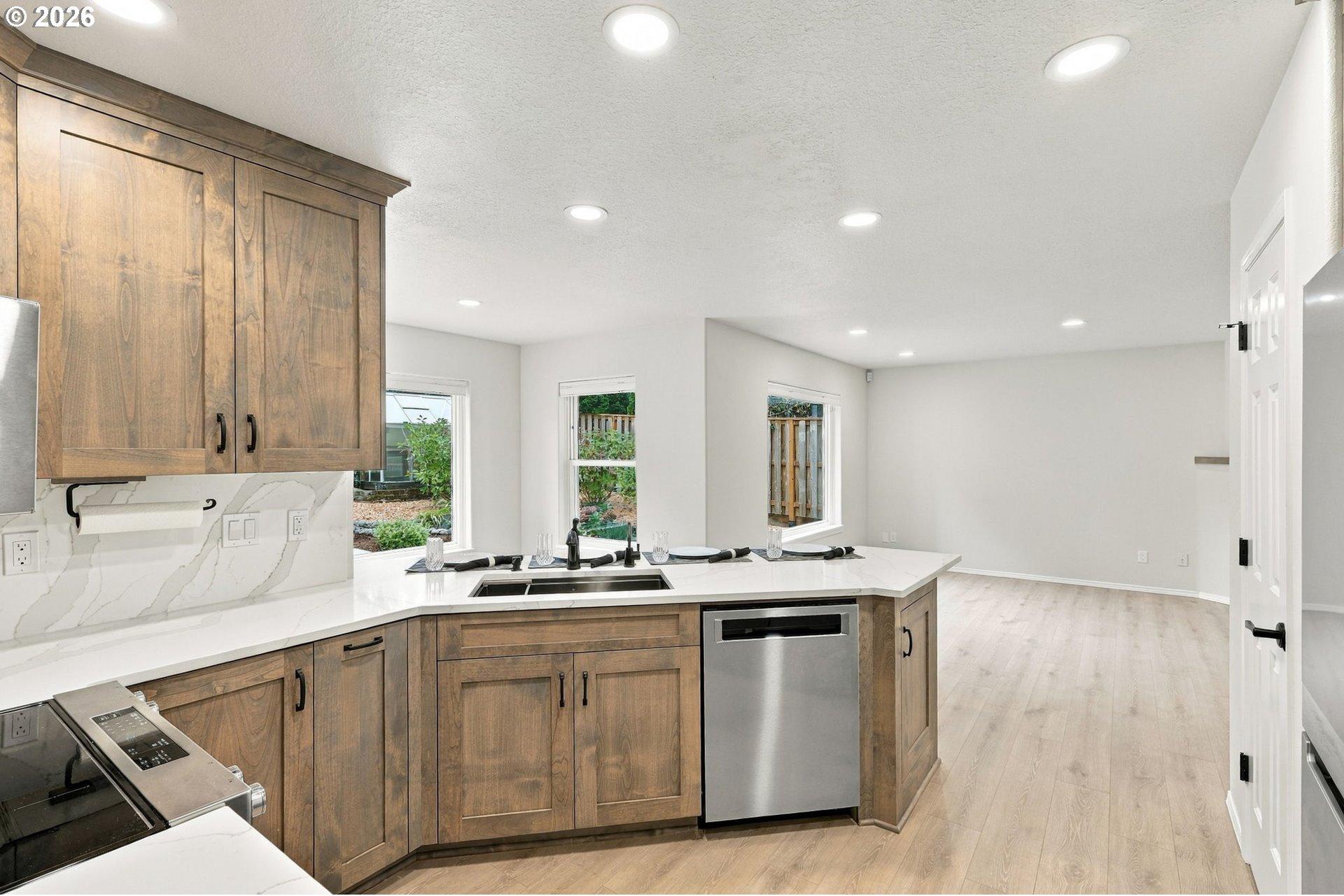 14022 Southwest Chehalem Court Portland, OR 97223 - Photo 28 of 41 Gallery Image 28