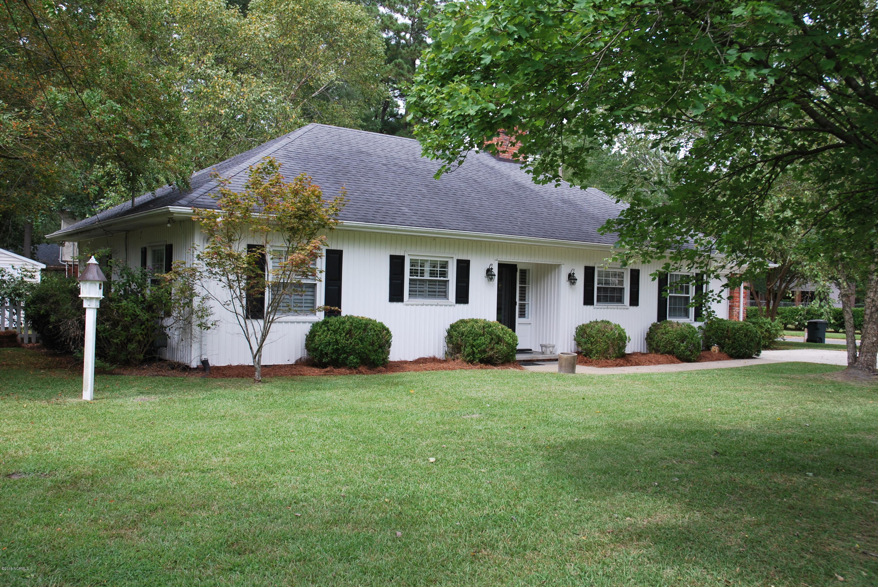 2114 Hardee Road Kinston, NC 28504 - Photo 3 of 44 DSC_0047