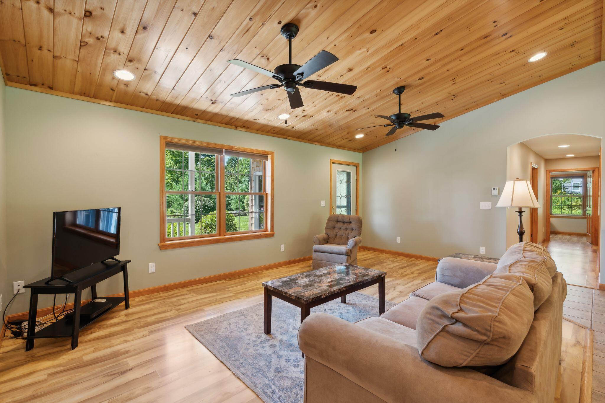 3 Garrett Way Sidney, ME 04330 - Photo 13 of 38 29_DSC04625