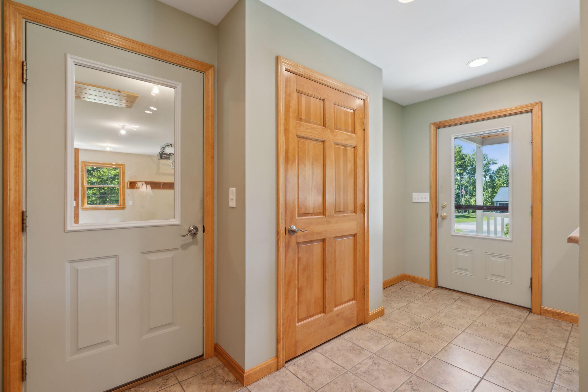 3 Garrett Way Sidney, ME 04330 - Photo 23 of 38 19_DSC04575