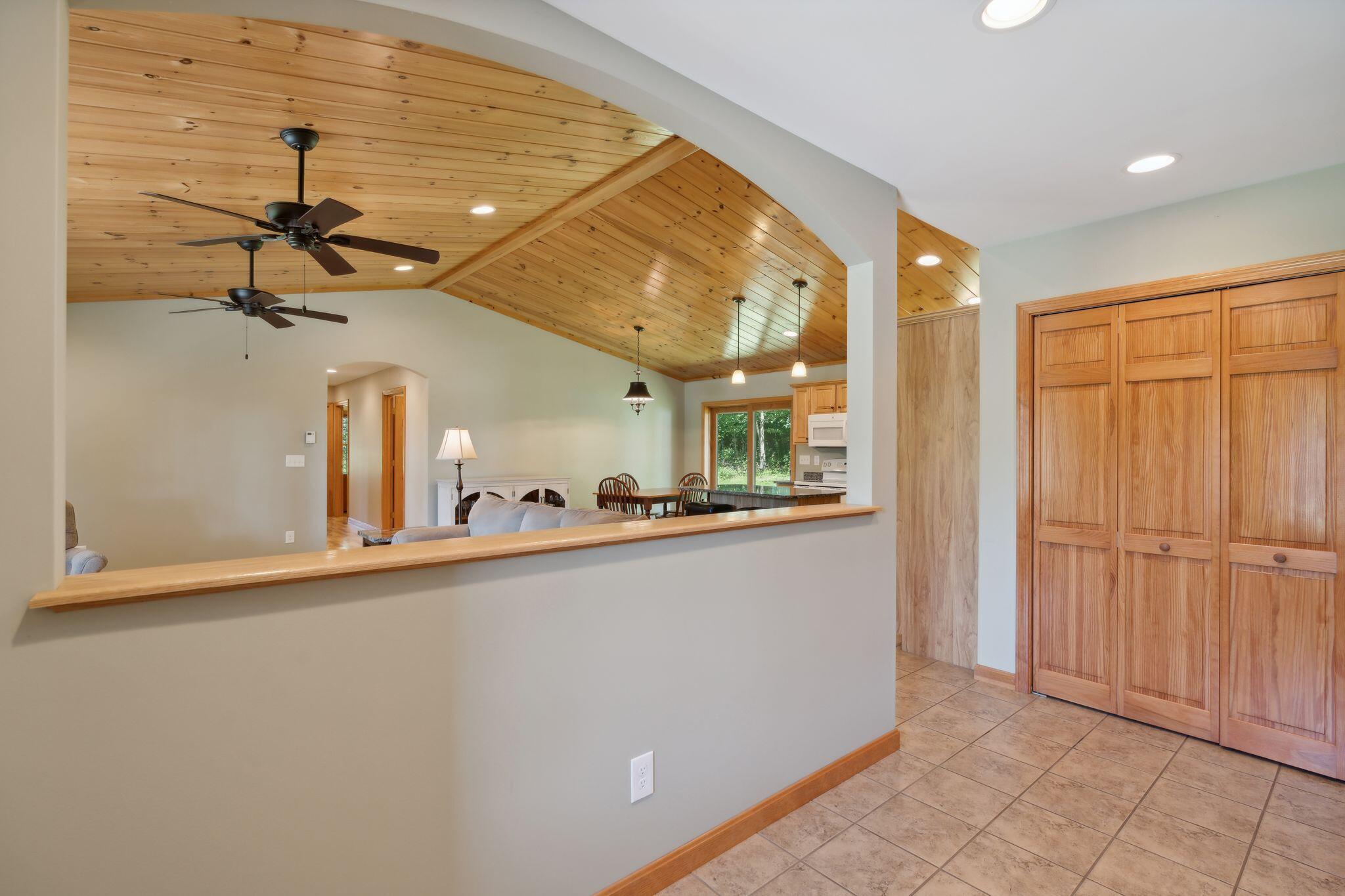 3 Garrett Way Sidney, ME 04330 - Photo 4 of 38 20_DSC04580