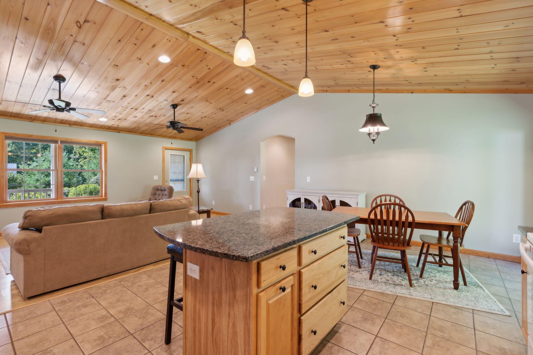 3 Garrett Way Sidney, ME 04330 - Photo 9 of 38 25_DSC04605