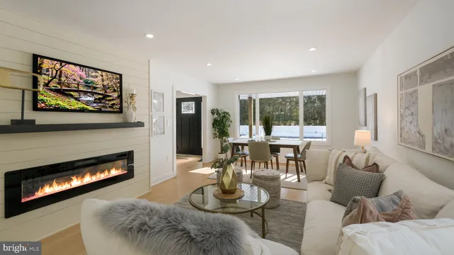 $825,000 | 3592 Black Angus Drive, Huntingdon Valley, PA 19006