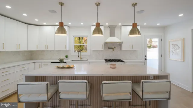 $825,000 | 3592 Black Angus Drive, Huntingdon Valley, PA 19006