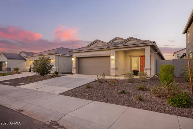 $2,395 | 3274 West Stradling Avenue, Apache Junction, AZ 85120