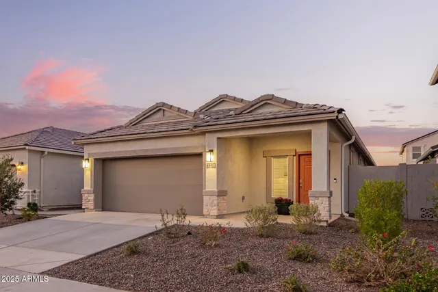 $2,395 | 3274 West Stradling Avenue, Apache Junction, AZ 85120