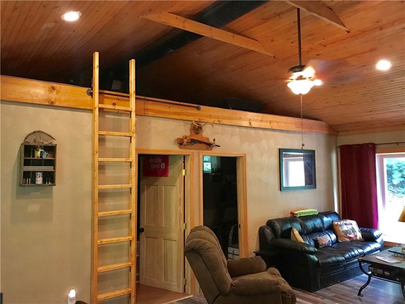 520 Kuhntown Road Somerset, PA 15501 - Photo 11 of 19 Gallery Image 11
