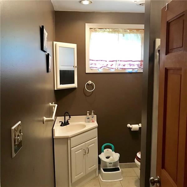 520 Kuhntown Road Somerset, PA 15501 - Photo 16 of 19 Gallery Image 16