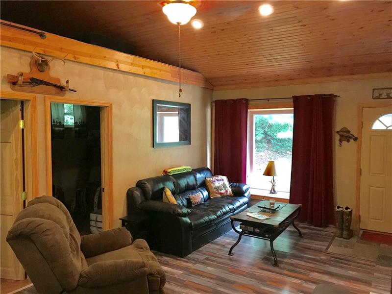 520 Kuhntown Road Somerset, PA 15501 - Photo 8 of 19 Gallery Image 8
