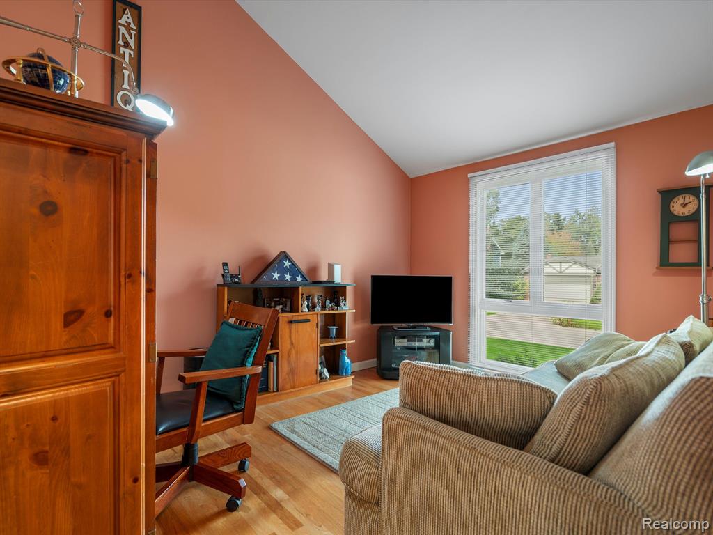 846 Stag Ridge Road Rochester Hills, MI 48309 - Photo 11 of 42