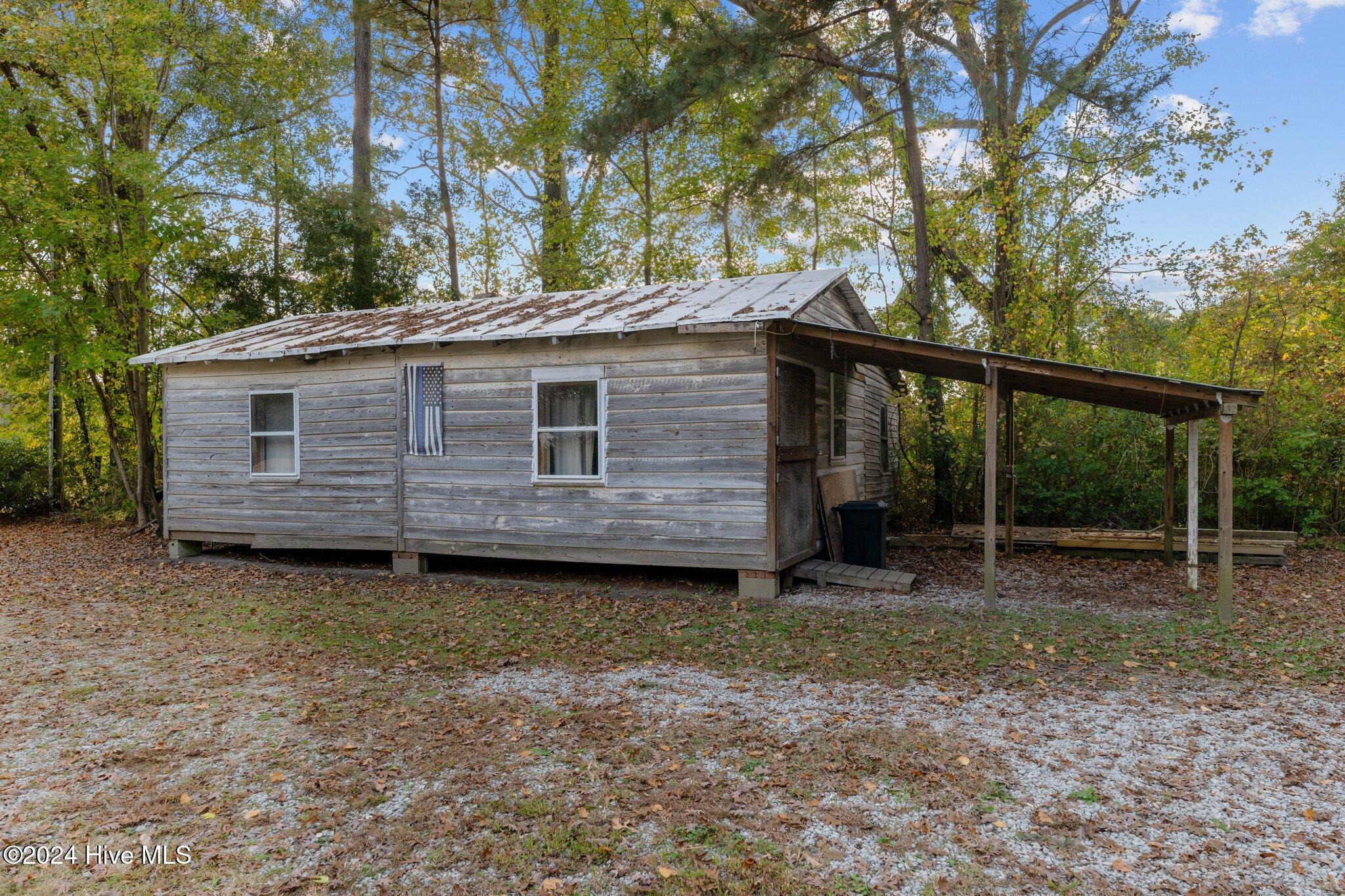 196 Green Road Trenton, NC 28585 - Photo 9 of 58 Workshop