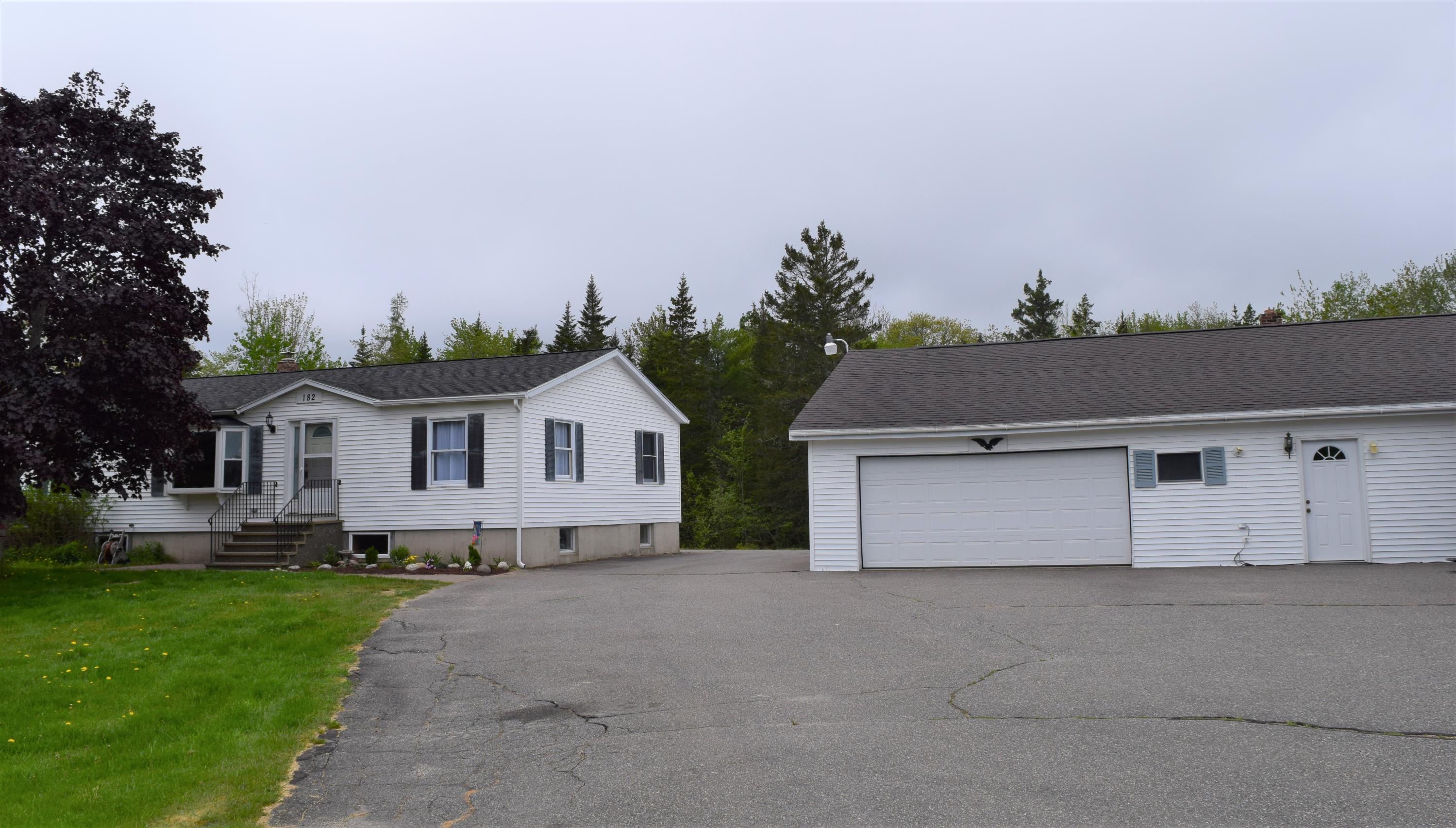 182 Christian Ridge Road Ellsworth, ME 04605 - Photo 2 of 28 DSC_0033 (2)