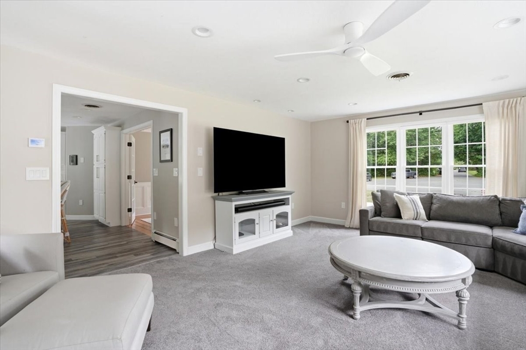 85 Maple Avenue Hanover, MA 02339 - Photo 9 of 41