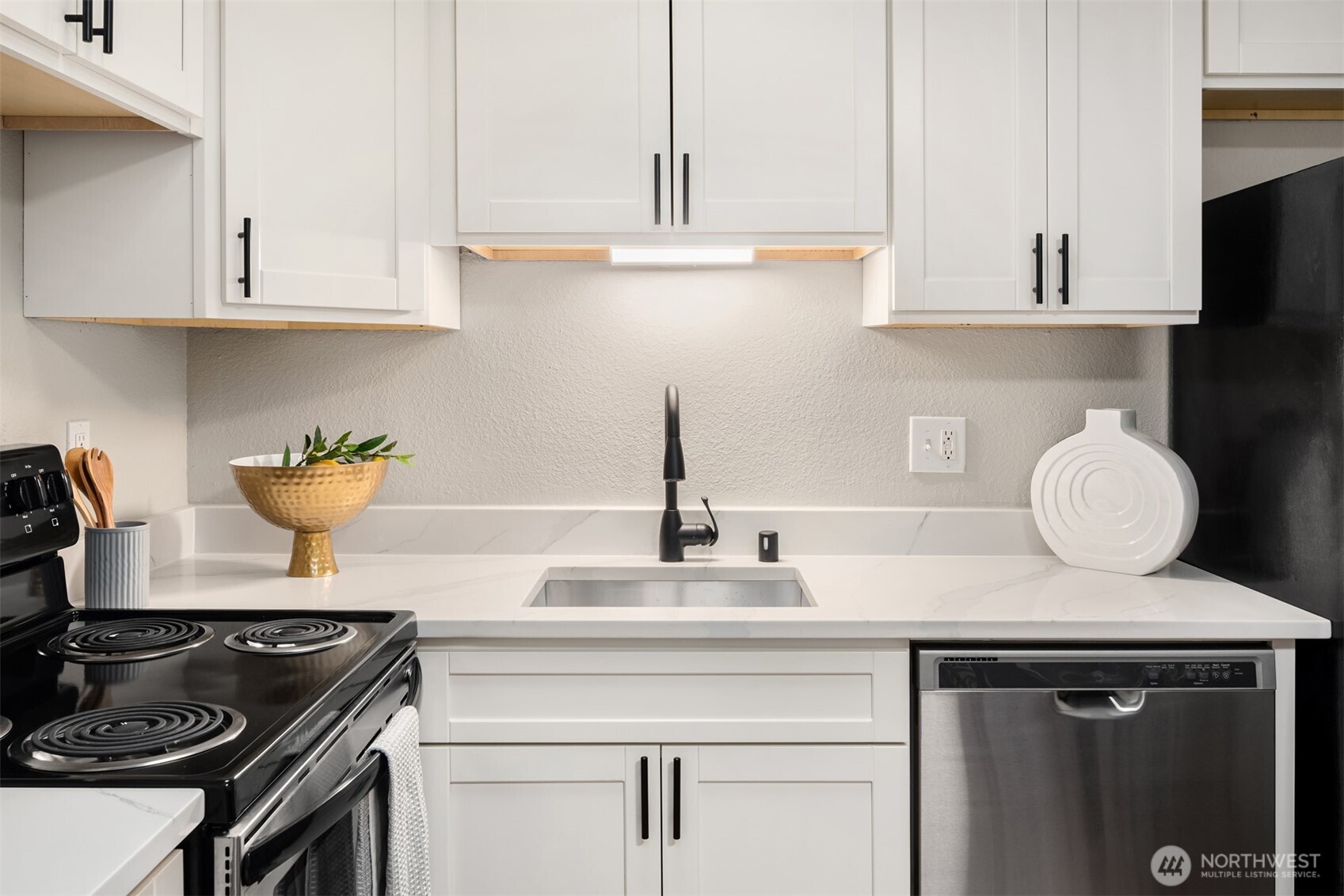 4308 Northeast Sunset Boulevard, Unit X7 Renton, WA 98059 - Photo 7 of 17