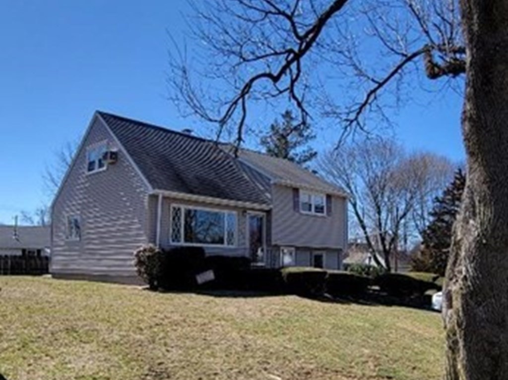 176 Ravenswood Road Waltham, MA 02453 - Photo 21 of 21 Gallery Image 21