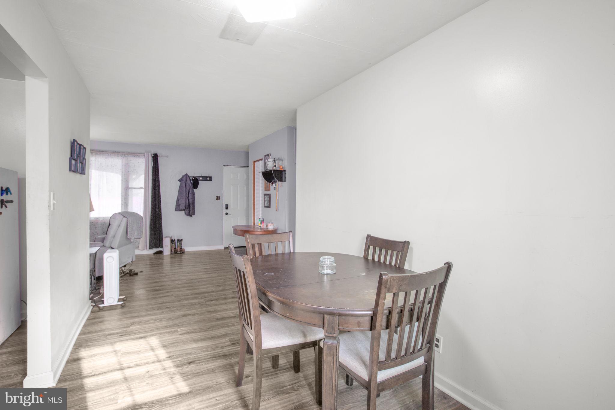 28494 Eddings Road Rhoadesville, VA 22542 - Photo 11 of 26 Dining area