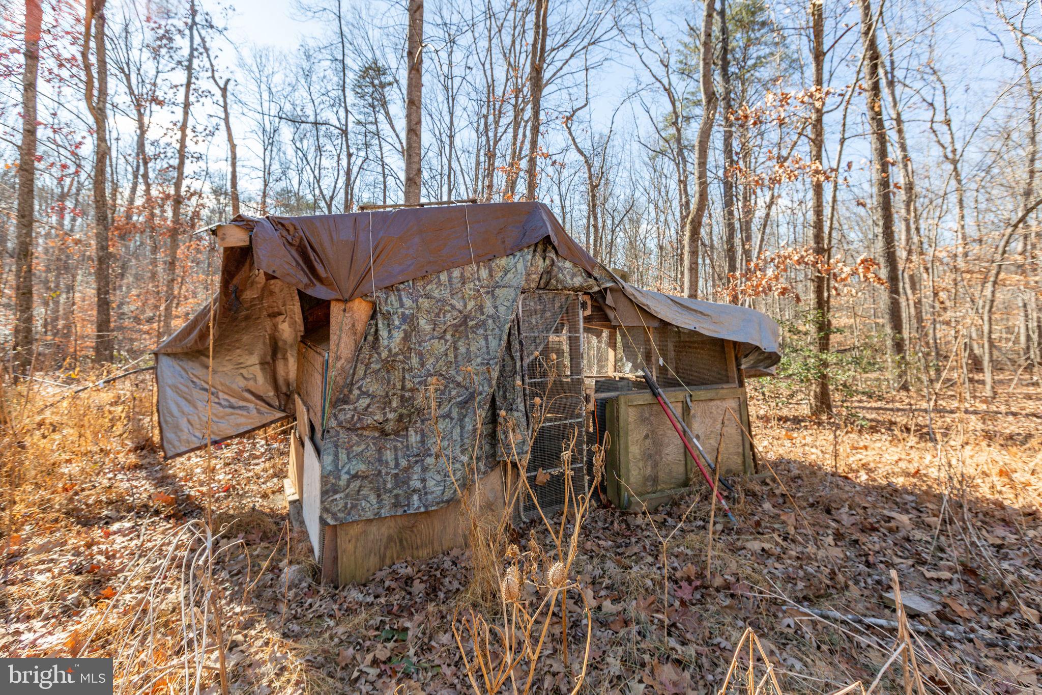 28494 Eddings Road Rhoadesville, VA 22542 - Photo 23 of 26 Chicken coop