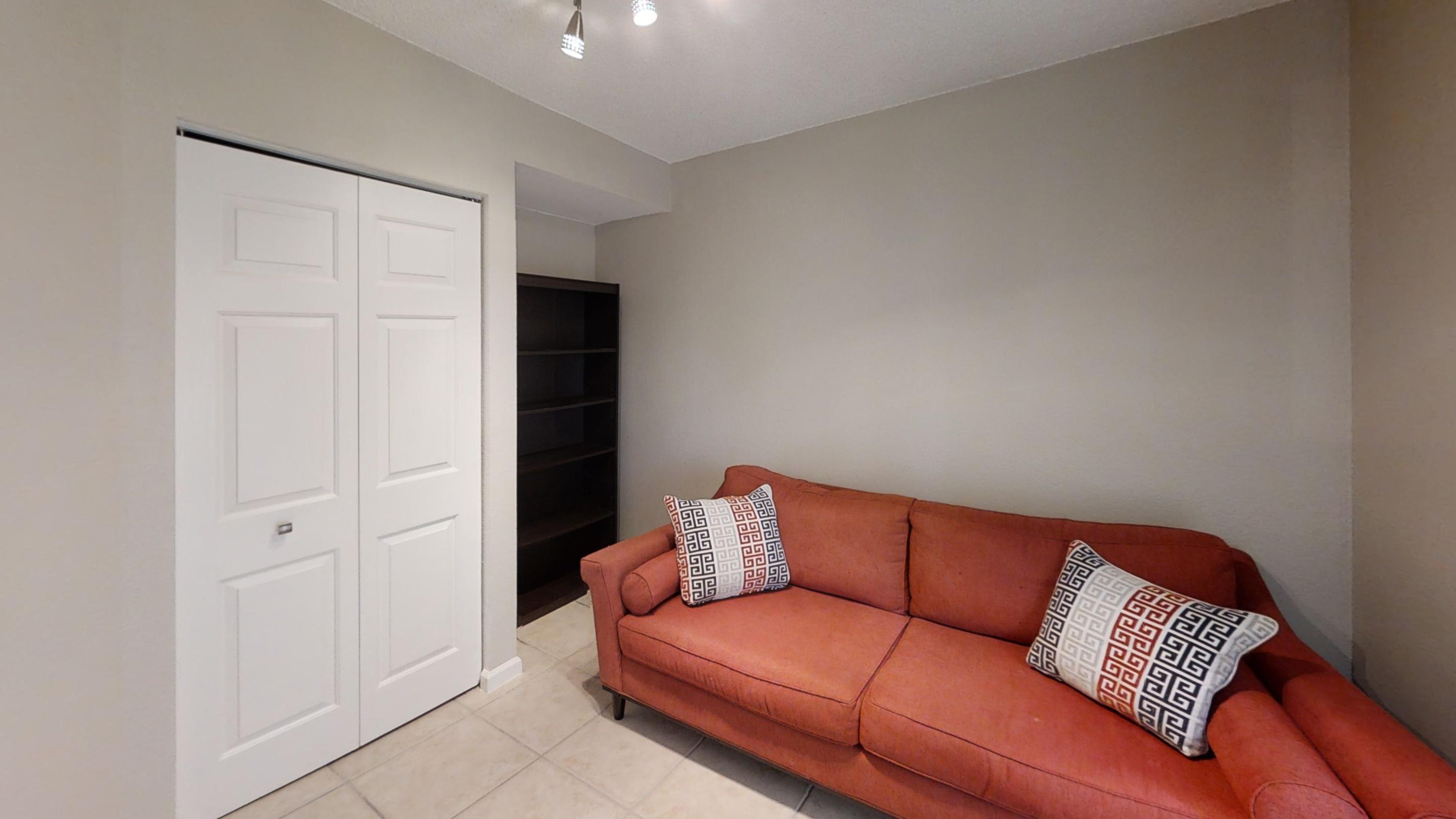 8231 Thames Boulevard, Unit B Boca Raton, FL 33433 - Photo 10 of 27 Downstairs Bed