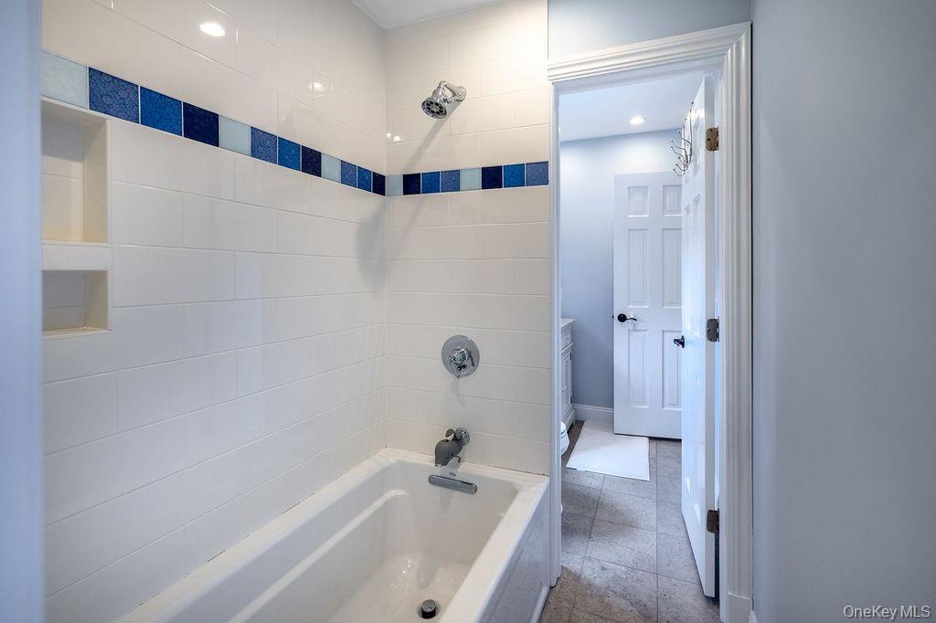 55 Harris Road Katonah, NY 10536 - Photo 28 of 50 Full Bathroom