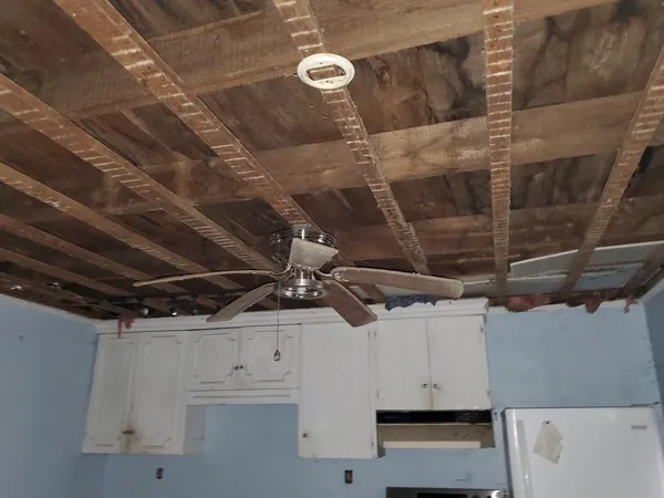 $64,900 | 90 East Main Street, Searsport, ME 04974