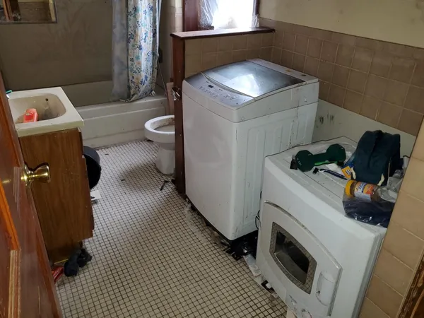 $64,900 | 90 East Main Street, Searsport, ME 04974