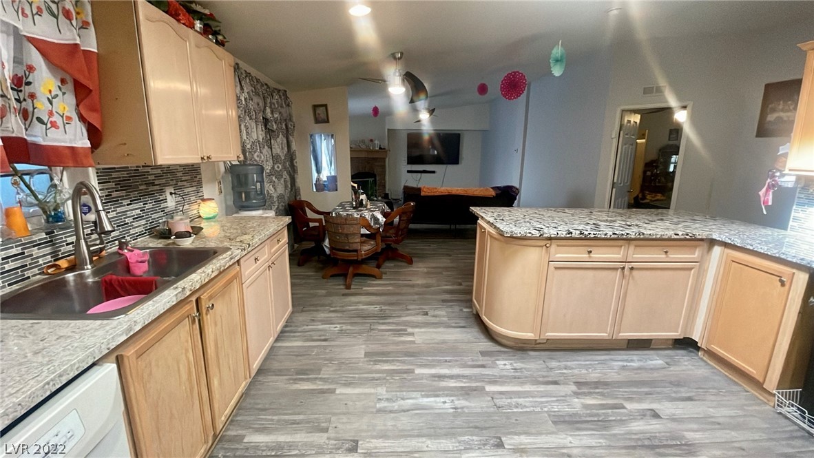 2778 Rainer Court Las Vegas, NV 89142 - Photo 14 of 54 Gallery Image 14
