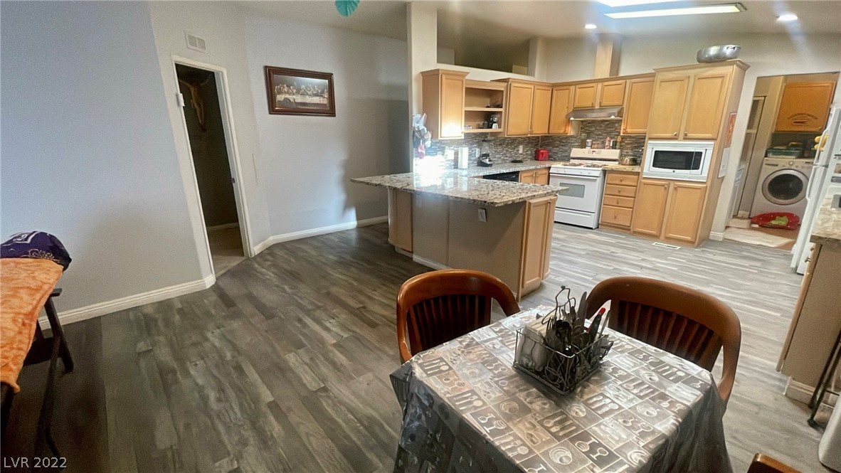 2778 Rainer Court Las Vegas, NV 89142 - Photo 17 of 54 Gallery Image 17