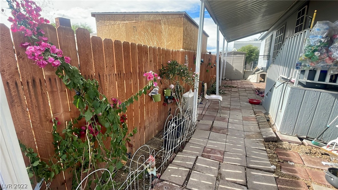 2778 Rainer Court Las Vegas, NV 89142 - Photo 44 of 54 Gallery Image 44