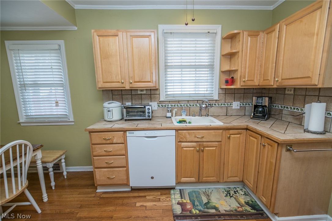 3694 Normandy Road Cleveland, OH 44120 - Photo 21 of 34