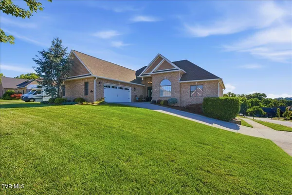 $749,000 | 211 Harbor Approach, Johnson City, TN 37601
