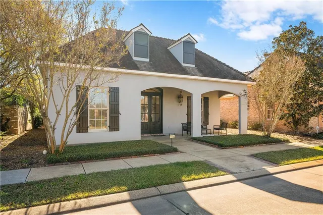$399,900 | 506 Anderson Court, Alexandria, LA 71303
