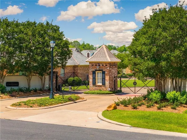 $394,900 | 506 Anderson Court, Alexandria, LA 71303