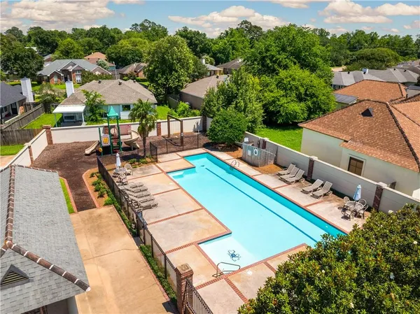 $394,900 | 506 Anderson Court, Alexandria, LA 71303