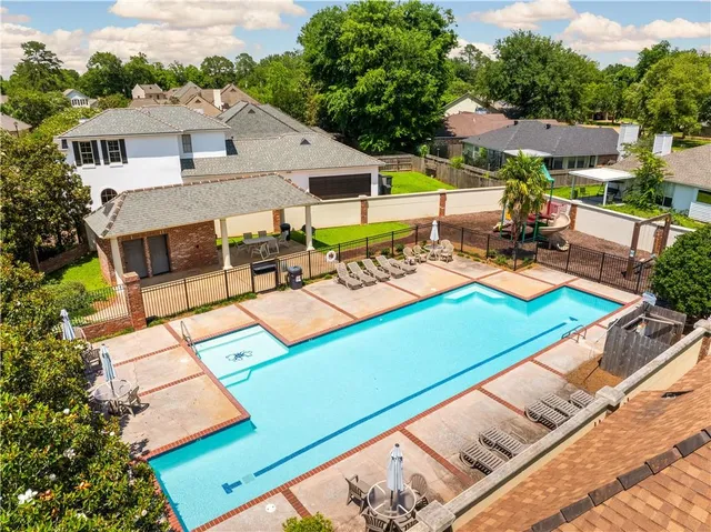 $399,900 | 506 Anderson Court, Alexandria, LA 71303