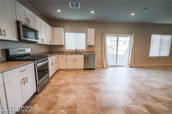$2,200 | 4486 Lantern Point Avenue, North Las Vegas, NV 89084
