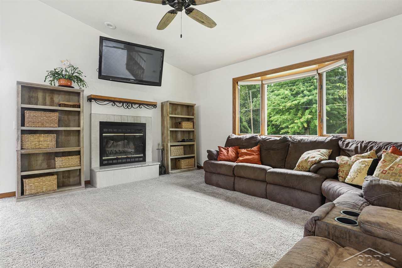 9131 South Beyer Road Birch Run, MI 48415 - Photo 13 of 65 50023582-12.JPG