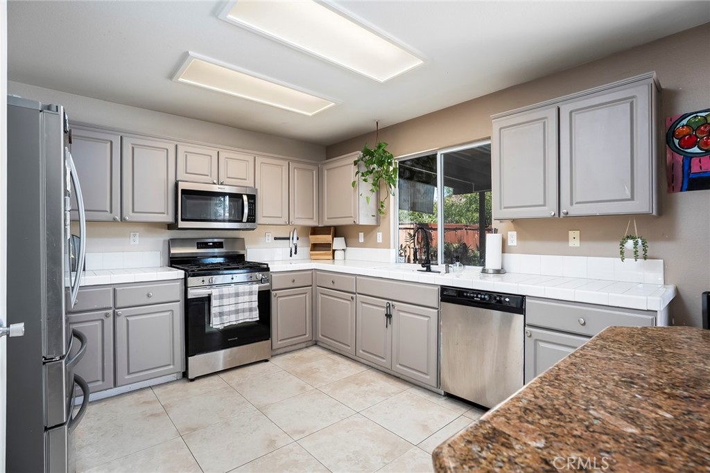 23128 Cannery Road Wildomar, CA 92595 - Photo 5 of 51