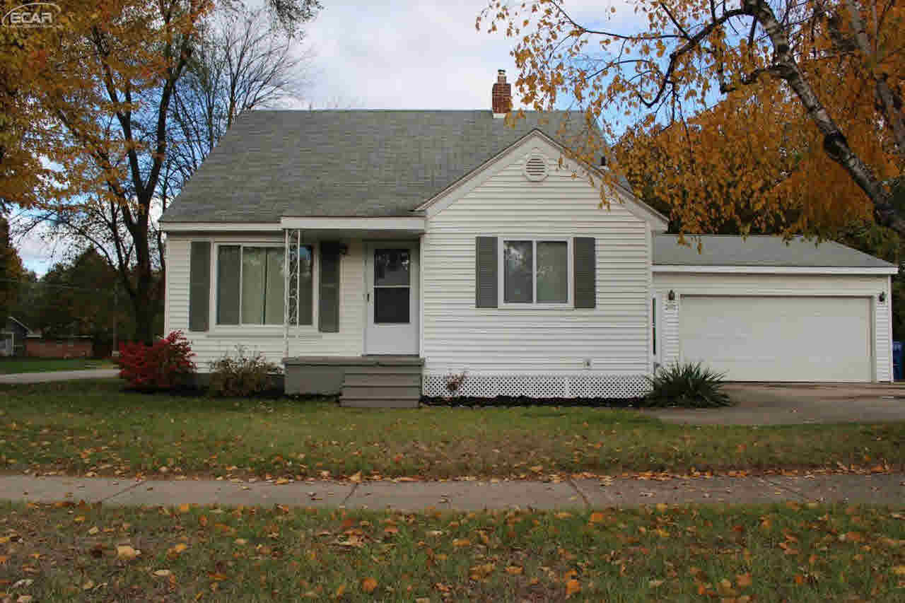 2408 North Road Fenton, MI 48430 - Photo 4 of 40 21393363-4.JPG
