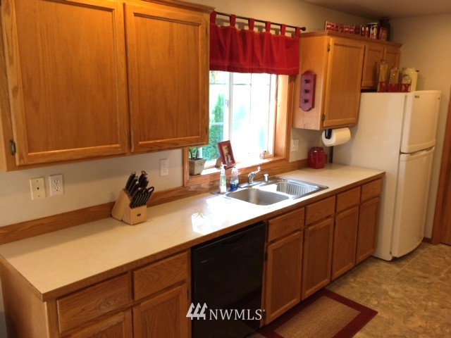 220 Reeds Lane, Unit A Everson, WA 98247 - Photo 9 of 19