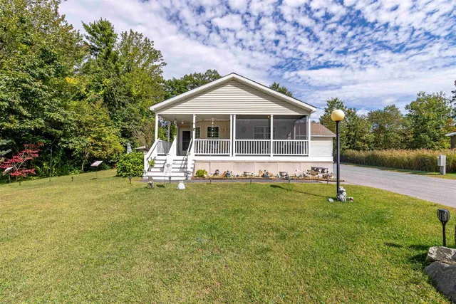 $320,000 | 10 Tumbleweed Drive, Rochester, NH 03867