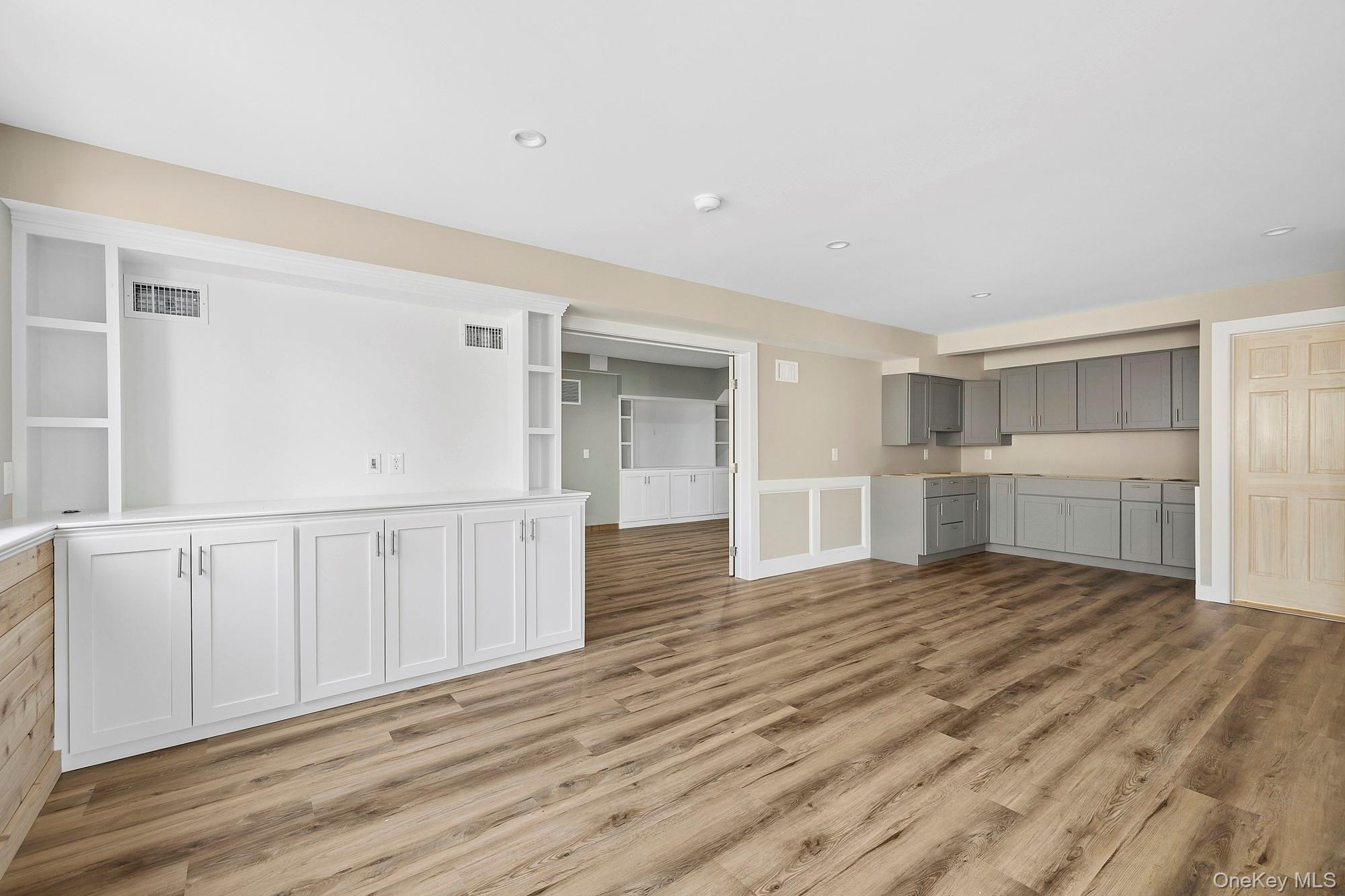 178 Main Road Riverhead, NY 11901 - Photo 22 of 28