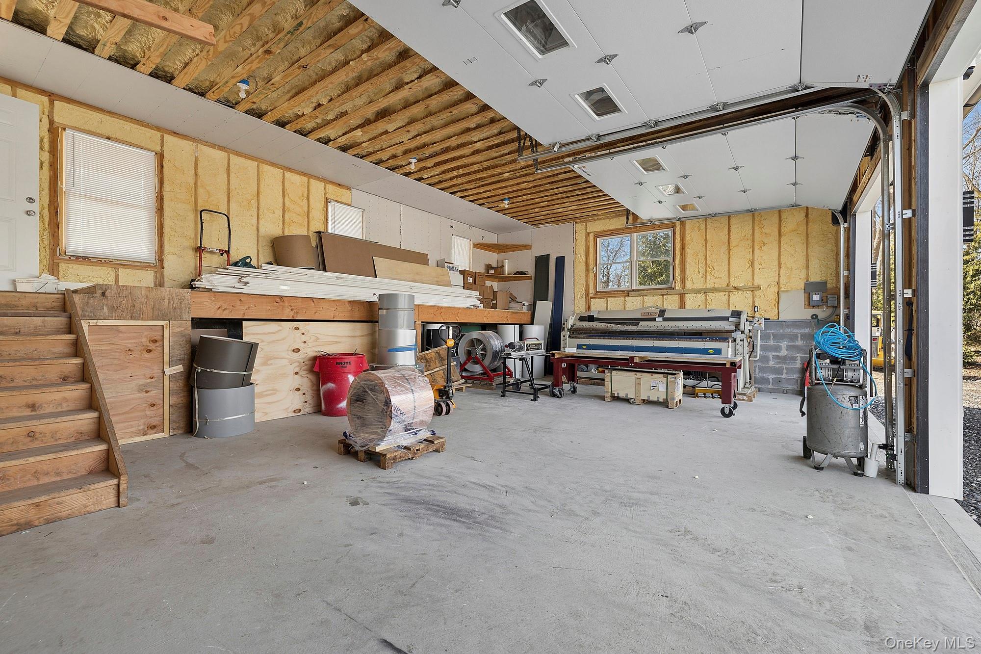 178 Main Road Riverhead, NY 11901 - Photo 10 of 28